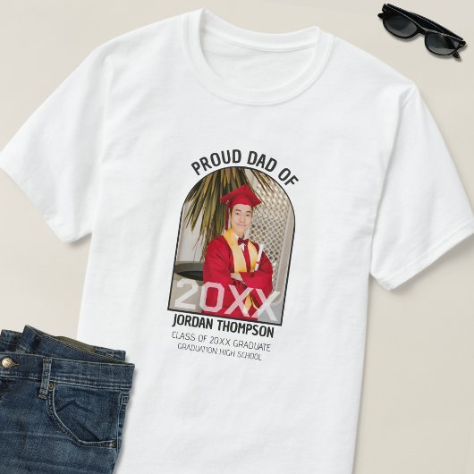Proud Dad Black & White Arch Photo 2026 Graduation Tシャツ