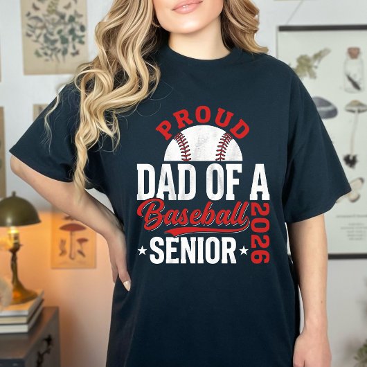 Proud Dad Of Senior 2026 Baseball Player Family  Tシャツ