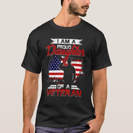 Proud Daughter Veteran Nothing Scares Patriotic Ve Tシャツ (正面)