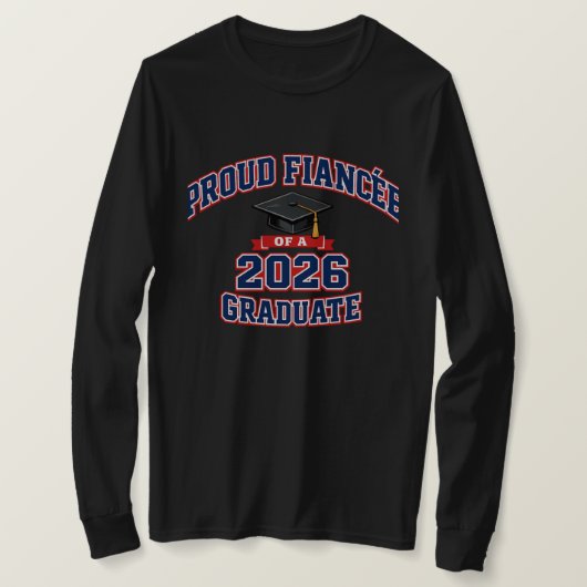 Proud Fiancee of a 2026 Graduation | Varsity Tシャツ (デザイン正面)