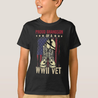 proud grandson of a wwii vet s world war two veter tシャツ