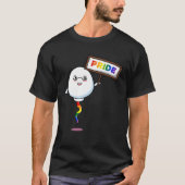 Proud LGBT Queer Cute pride shield hold by Rainbow Tシャツ (正面)