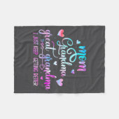 Proud Mom Grandma Great Grandma I Just Keep Gettin フリースブランケット (正面(横))