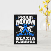 Proud Mom Of An Ataxia Warrior Awareness Ribbon Dy カード (黄色い花)