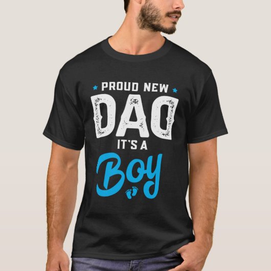 Proud New Dad Its A Boy Promoted to Daddy Gender R Tシャツ (正面)