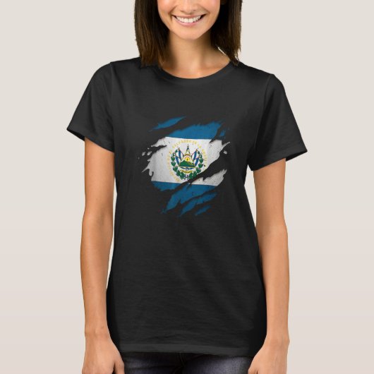 Proud Salvadorian  Torn Ripped El Salvador Flag Tシャツ (正面)