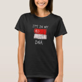 Proud Singaporean Country Flag It's in my DNA Sing Tシャツ (正面)