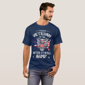 Proud Veteran ofhe US Army USA Flag Soldier Vetera Tシャツ (正面フル)