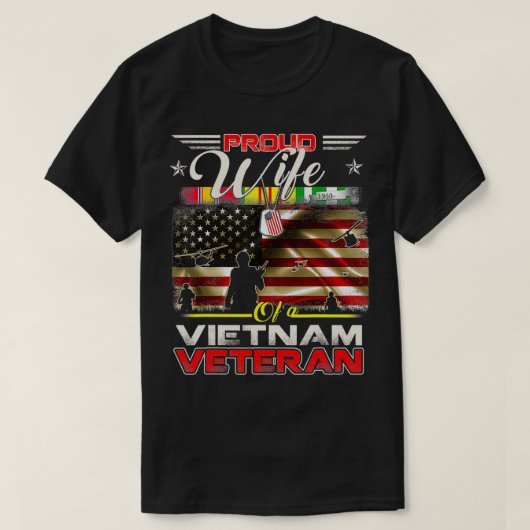 Proud Wife of Vietnam Veteran tshirt Gift For Wome Tシャツ (デザイン正面)