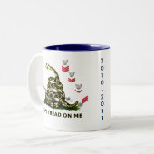 PRT 2010-2010の白いマグ ツートーンマグカップ (正面左)