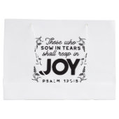 Psalm 126:5 Scripture Typography – Reap in Joy ラージペーパーバッグ (裏面)