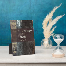 Psalm 28:7強度とシールドプラーク