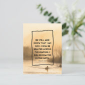 Psalms 46:10 KJV 静かにおられる 神の聖書の詩 ポストカード (スタンド正面)