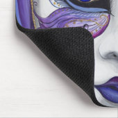 PSOVARTによる紫色のカーニバルのマスク マウスパッド (コーナー)