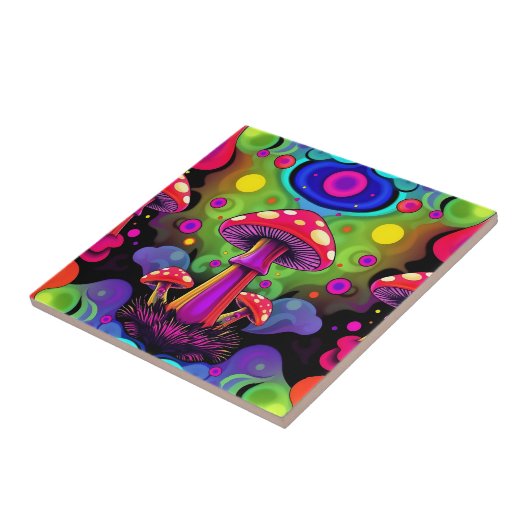Psychedelic Vibrant Colorful Retro Mushrooms タイル (側面)