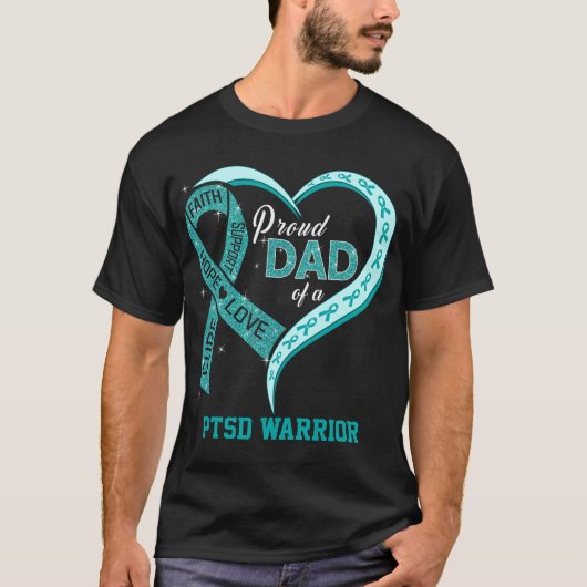 PTSD誇りを持った戦士のパパ Tシャツ (正面)