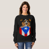 Puerto Rico Flag Shetland Sheepdog Dog In Pocket スウェットシャツ (正面フル)