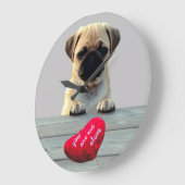 Pugウィジングハッピーバレンタインデーハート時計 ラージ壁時計 (傾斜)