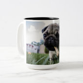 Pugパーソナライズされた Dogの写真と名前 ツートーンマグカップ (正面左)