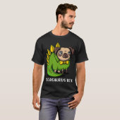 Pug Dog T-Rex Dinosaur Pugasaurus Tシャツ (正面フル)