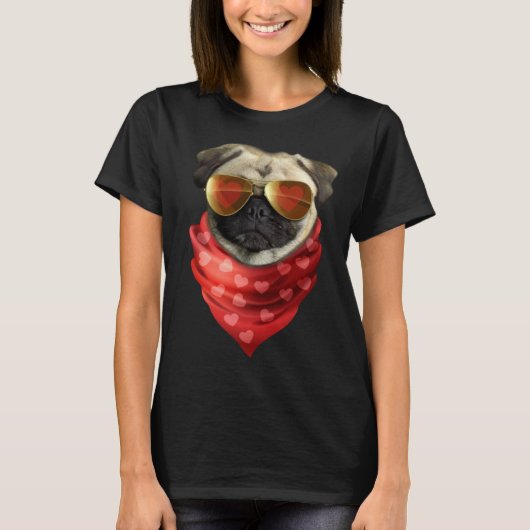 Pug  Valentines Day Heart Cute Valentine  Dog Tシャツ (正面)