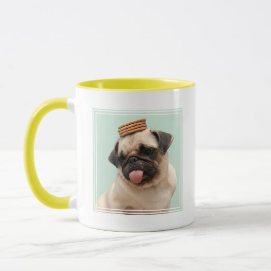 Pug Wants Treats マグカップ (左)
