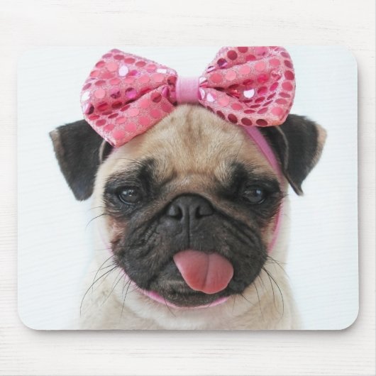 Pug with Pink Bow マウスパッド (正面)