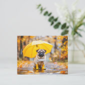 Pug with Umbrella and Boots in Rain ポストカード (スタンド正面)