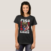 Pugs and Kisses Tシャツ (正面フル)