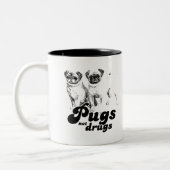PUGS NOT DRUGS Tシャツ ツートーンマグカップ (左)