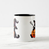 Pumpkin Hugging Witch Cat Halloween Mug | Two-Side ツートーンマグカップ (中央)