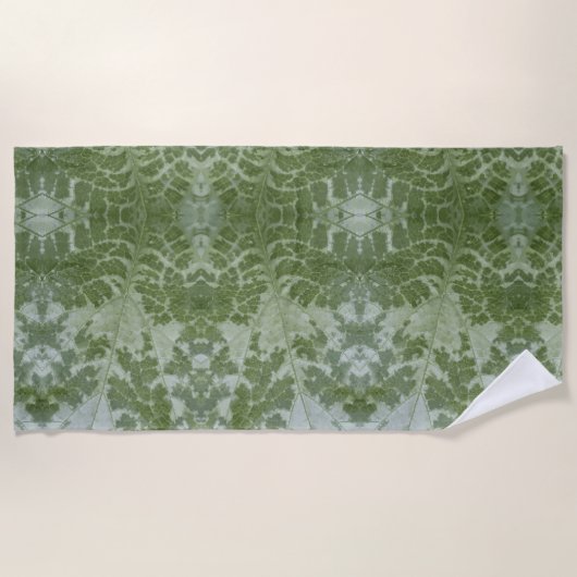 Pumpkin Leaf Macro ビーチタオル (正面)