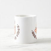 Pumpkin Spice and Cozy vibes – Cute Fall PSL  コーヒーマグカップ (中央)