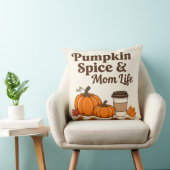 Pumpkin spice and mom life クッション (椅子)