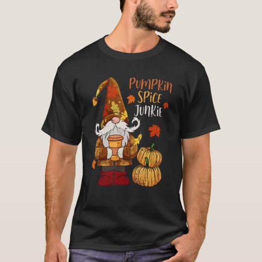 Pumpkin Spice Junkie Pumpkin Latte Gnome Thanksgiv Tシャツ (正面)