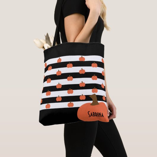 Pumpkin with Black & White Stripes - Personalized  トートバッグ (クローズアップ)