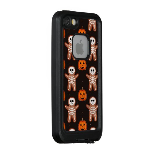 Pumpkins and Skeleton Gingerbread Halloween Design LifeProof iPhoneケース (裏面/右)