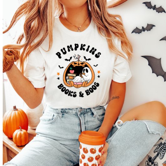Pumpkins Books & Boos Cute Ghost Reading Halloween Tシャツ