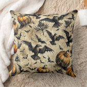 Pumpkins, Crows, and Bats Halloween Pattern (2) クッション (ブランケット)