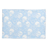 Punk pastel blue Gothic skulls & foliage Halloween 枕カバー (裏面)
