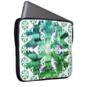 Purple and Blue Snowflakes on an Electronics Bag ラップトップスリーブ (正面右)