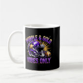 Purple And Gold Vibes Only Football Fan Gift コーヒーマグカップ (左)