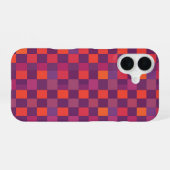 Purple and Red Checkered Geometric Pattern iPhone 16ケース (裏面横)