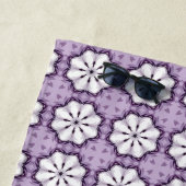 Purple and white floral patterned ビーチタオル (インサイチュ)