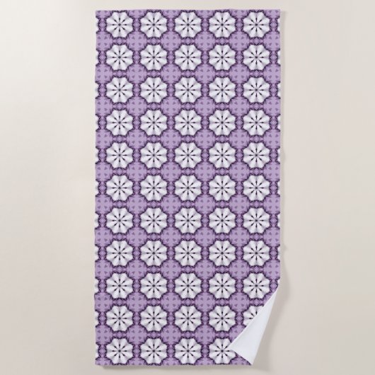 Purple and white floral patterned ビーチタオル (正面)