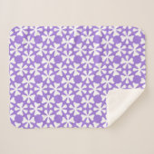 Purple and White Modern Geometric Floral Pattern シェルパブランケット (正面(横))