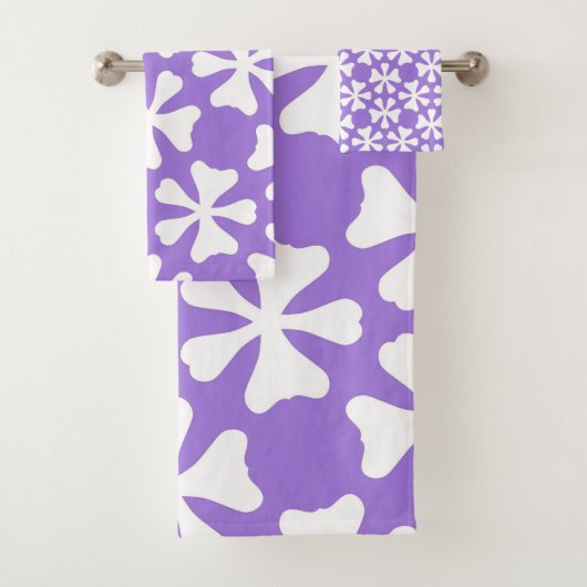 Purple and White Modern Geometric Floral Pattern バスタオルセット (インサイチュ)