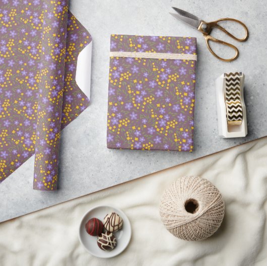 Purple and Yellow Wildflower Gift Wrap ラッピングペーパー (クラフト)