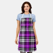 Purple Black White Plaid Tartan Pattern Design  エプロン (着用した状態)