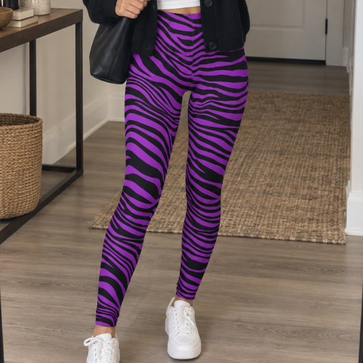 Purple Black Zebra Stripes レギンス